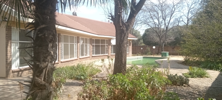 4 Bedroom Property for Sale in Neserhof North West